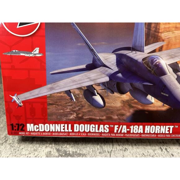 Airfix McDonnell Douglas F/A-18A Hornet #A55313 1:72 w/ Glue, Paint & Brushes - Picture 2 of 9